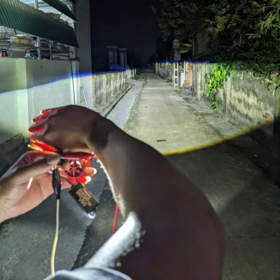 Đèn Pha LED Ô Tô Xe Máy T9 H4 Cắt Sáng Chống Chói: Bản Cao Cấp Cho Mọi Điều Kiện Đường Đi