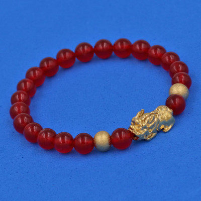 Vòng đeo tay Thạch Anh Đỏ 6 ly cẩn Tỳ Hưu inox vàng VTAOMTHHBV6 - hợp mệnh Hỏa, mệnh Thổ