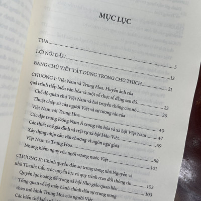 VIỆT NAM VÀ HÌNH MẪU TRUNG HOA - Nghiên cứu so sánh về chính quyền dân sự nhà Nguyên và nhà Thanh nửa đầu thế kỷ XIX – Alexander Barton Woodside – Nhã Nam – NXB Thế Giới (Bìa mềm) 