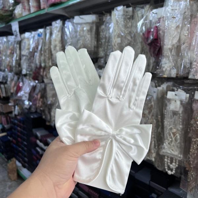 Găng tay cô dâu phi bóng xẻ cổ tay hở đính nơ phi mẫu đẹp Giangpkc SP2214266