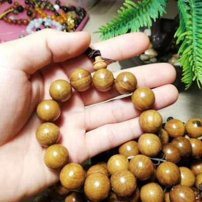 VÒNG TAY NAM NỮ GỖ BÁCH XANH – VẬN TÀI – MAY MẮN ( Mian .vn)