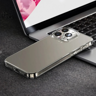 Ôp lưng trong cho iPhone 15 Pro Max 15 Pro 15 Plus iP 15 siêu mỏng 0.3mm bảo vệ camera hiệu Memumi Camshield - Thiết kế mặt lưng PC chống ố vàng, trang bị màng camera - Hàng nhập khẩu