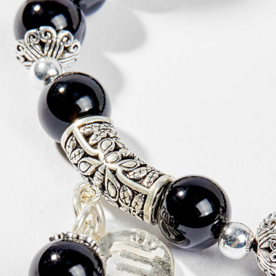 Vòng Tay Phong Thủy Đá Obsidian Phối Charm Cung Hoàng Đạo Thiên Yết (8mm) Mệnh Thủy, Mộc Ngọc Quý Gemstones