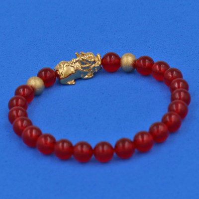 Vòng đeo tay Thạch Anh Đỏ 6 ly cẩn Tỳ Hưu inox vàng VTAOMTHHBV6 - hợp mệnh Hỏa, mệnh Thổ