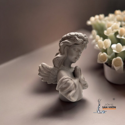 Chậu Đất Nung Hình Thiên Thần Chấp Tay
