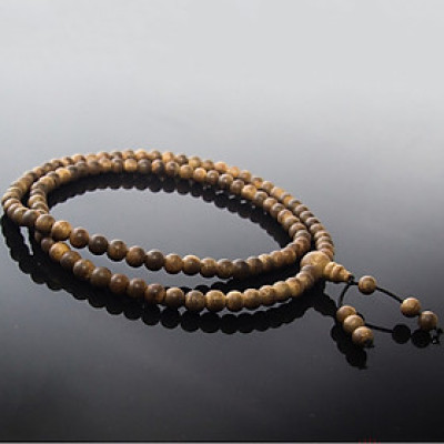 Vòng đeo tay trầm hương thiên nhiên 108 hạt trầm 6ly cao cấp