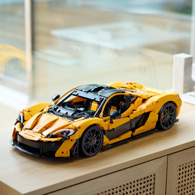 LEGO TECHNIC 42172 Đồ Chơi Lắp Ráp Siêu Xe Thể Thao McLaren (3893 chi tiết)