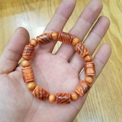 Vòng tay gỗ huyết Long đốt trúc