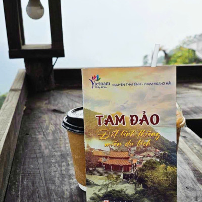 Combo 5 cuốn sách văn hoá, du lịch Miền Bắc + Miền Trung