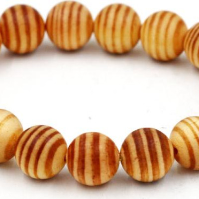 Vòng tay chuỗi hạt gỗ Huyết rồng 12 ly 17 hạt