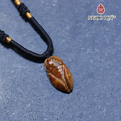 Mặt dây chuyền con ve ngọc thiền đá chalcedony mệnh hỏa, thổ - Ngọc Quý Gemstones