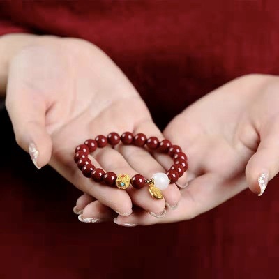 VÒNG TAY CHUỖI HẠT ĐÁ ĐỎ BÌNH AN , TÀI LỘC