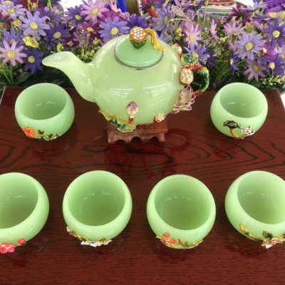 Bộ ấm trà chạm hoa sen đá ngọc cẩm thạch xanh