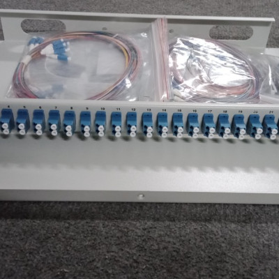 Hộp phối quang 48FO LC- Single mode, đầy đủ phụ kiện, nhập khẩu hàng chính hãng