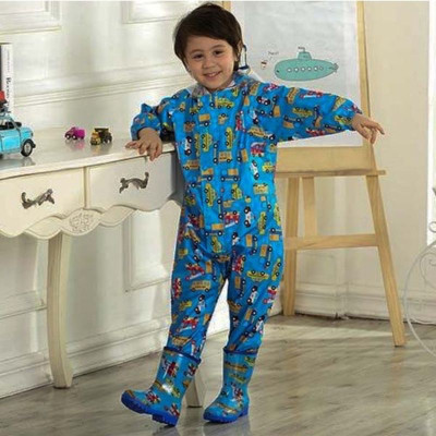 Áo mưa bộ  cho bé trai và  bé gái từ  3  -  10 tuổi , họa tiết hoạt hình dễ thương , vải dù  chống thấm , siêu bền  , có túi đựng xinh xắn , giao màu ngẫu nhiên