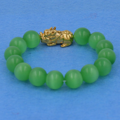 Chuỗi đeo tay đá mắt mèo xanh lá 12 ly - cẩn Tỳ Hưu inox vàng VMEXLTHV12 - hợp mệnh Mộc, mệnh Hỏa