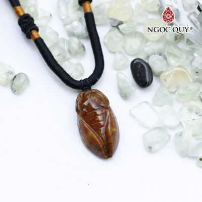 Mặt dây chuyền con ve ngọc thiền đá chalcedony mệnh hỏa, thổ - Ngọc Quý Gemstones