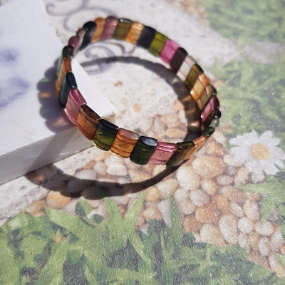 Vòng Tay Vip Đá Tourmaline Bản Khúc Chất liệu đá Tourmaline tự nhiên Vòng màu đa sắc bóng đều đẹp nữ tất cả các mệnh đeo tay may mắn tài lộc đẹp ạ