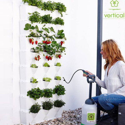 Chậu Trồng Rau Đứng Nhập Khẩu (Combo 4 bộ) kèm bộ tự Tưới nhỏ giọt và tự bón phân cho rau tự động