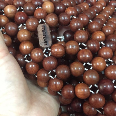 Chiếu Hạt Gỗ Hương Đỏ , kích thước 2,2mx2m hạt 1.2cm - Chiếu gỗ Mian .vn ( video, hình thật )