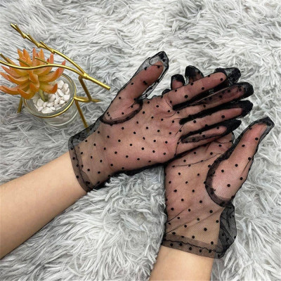 Găng tay trong suốt họa tiết chấm bi thời trang cho Cô dâu và Dạ hội, đi tiệc, sự kiện, lễ hội, chụp ảnh MS: 43345