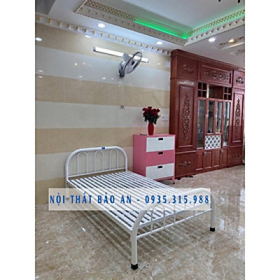 Giường sắt cao cấp mẫu đơn giản 1mx2m