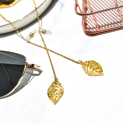 Dây đeo kính glasses chain chiếc lá phong cách retro cá tính tua rua titan dây chuyền đeo mắt kính unisex cá tính