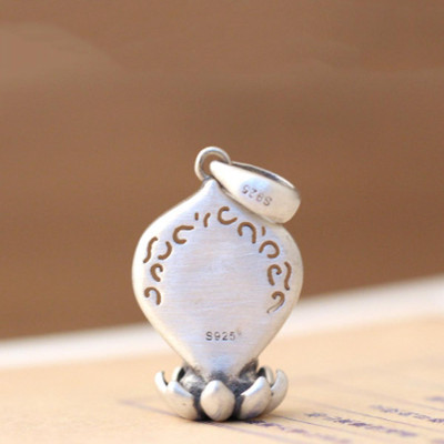 Charm bạc mặt dây chuyền phật ngồi đài sen treo - Ngọc Quý Gemstones