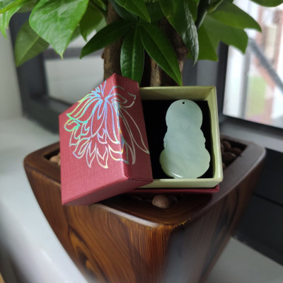 Mặt Dây Chuyền Đá Cẩm Thạch Phật Bà Quan Âm 40mm CV0113