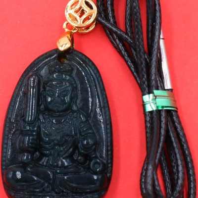 Vòng cổ Bất động minh vương cẩm thạch xanh đậm 3.6 cm