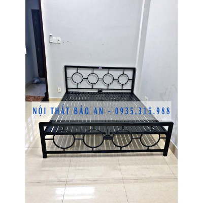 Giường sắt tổ chim cách điệu ô tròn đầu giường NHIỀU KÍCH THƯỚC 1m đến 1m8