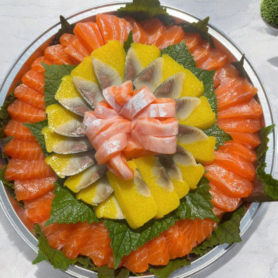 Combo 4: Cá hồi 300gr & Cá Trích 160gr (hộp)