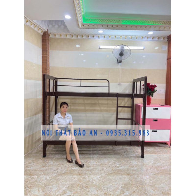 Giường sắt tầng hộp màu nâu 0.8m; 1m; 1m2 x 2m, tháo lắp dễ dàng