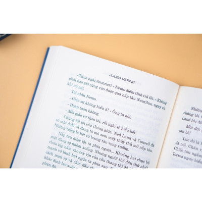 Sách - Hai vạn dặm dưới biển (Bìa mềm) - Đinh Tị Books