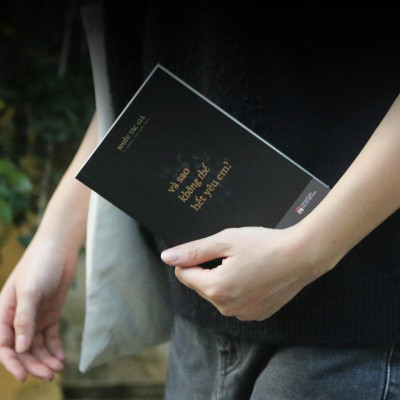 Sách - Và Sao Không Thể Hết Yêu Em - AZ Việt Nam