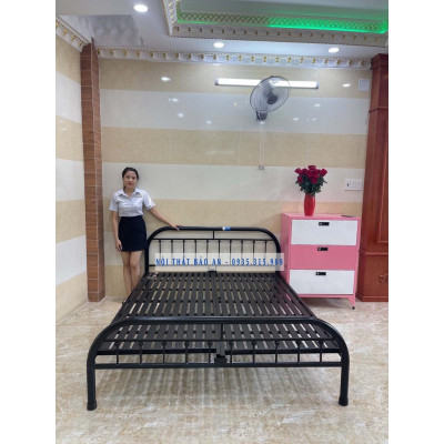 Giường sắt kiểu bo góc rẻ đẹp - 1m6x2m - (hình thật) - Nội Thất Bảo An