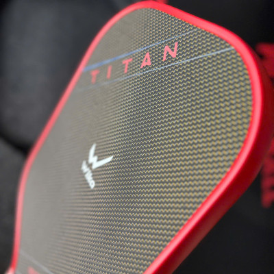 Vợt Pickleball TITAN Wi-ka mẫu ới - Mặt vợt titanium vàng bền bỉ, kiểm soát bóng và nảy bóng tốt - Hàng công ty