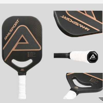 Bộ vợt pickleball AMA SPORT PP002 (gồm 1 vợt,2 bóng, cuốn cán,cuốn viền,túi da) bề mặt sợi carbon 3k dày 18mm cao cấp, diện tích mặt vợt rộng hơn so với các vợt thông thường.