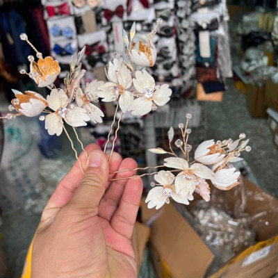 Trâm hoa cài tóc cô dâu 1 cái hoa kim loại Giangpkc 82023