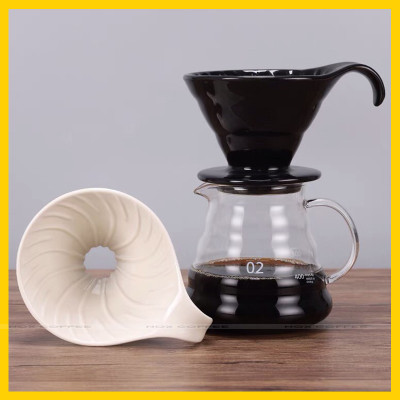 Phễu V60 chất liệu sứ có quai cầm