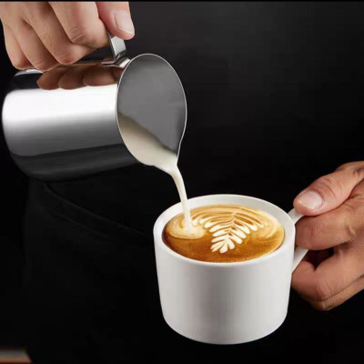 ca đong inox 304 - ca đánh sữa - cho barista trong việc tạo hình cho tách Cappuccino, Latte hay Macchiatto.