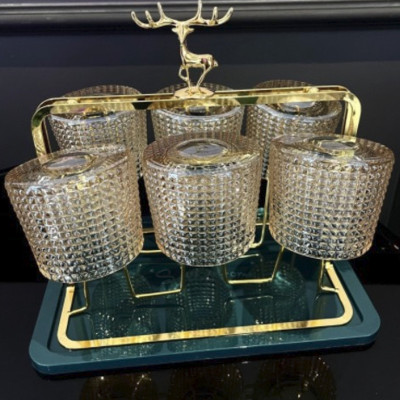 Bộ 6 cốc thủy tinh vàng đế lồi cao cấp dùng uống nước hoặc rượu tây kèm giá úp hình đầu hươu ( giao hoa văn ngẫu nhiên )