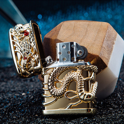 Vỏ Hột Quẹt Bật Lửa Xăng Đá Zorro Z91299A Thiết Kế Họa Tiết Rồng Quận 4 Mặt Ôm Ngọc Đỏ May Mắn -KHÔNG XĂNG