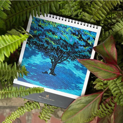 Lịch Để Bàn Ất Tỵ 2025 - Khu Vườn Văn Chương Kèm Túi Đựng Lịch