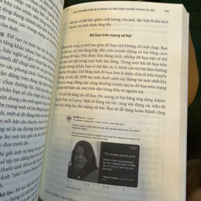 BÁO CHÍ TRÊN THIẾT BỊ DI ĐỘNG VÀ NỀN TẢNG TRUYỀN THÔNG XÃ HỘI – Anthony Adornato – My Trần & Thiện Trần dịch – NXB Trẻ