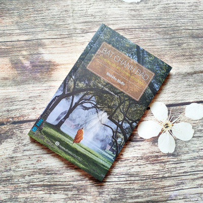 Combo 3 quyển Chia Sẻ Từ Trái Tim (Thích Pháp Hòa) + Bát Chánh Đạo (Bìa Mềm) + Tứ Diệu Đế