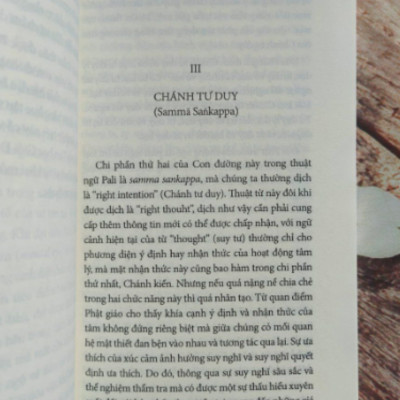 Combo 3 quyển Chia Sẻ Từ Trái Tim (Thích Pháp Hòa) + Bát Chánh Đạo (Bìa Mềm) + Tứ Diệu Đế