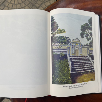 (Bìa cứng) LĂNG GIA LONG - Ấn phẩm thứ hai thuộc bộ sách “Huế kỳ bí”-  Léopold Cadière – MaiHaBooks – NXB Khoa Học Xã Hội