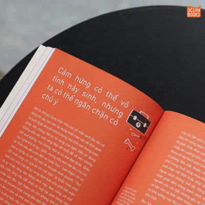 Tạo Không Có Đèn Đỏ: Đường Đúng Là Đường Ngược Chiều  - Bản Quyền