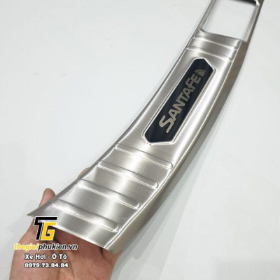 BỘ SẢN PHẨM Nẹp bước chân CẢ BỘ và ốp chống trầy cốp TRONG Hyundai Santafe 2021  - Mẫu Inox
